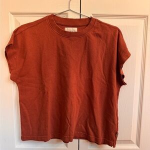 Le Bon Shoppe Jeanne Tee in Brick size S